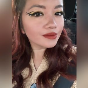 Meet your Posher, Clover trang